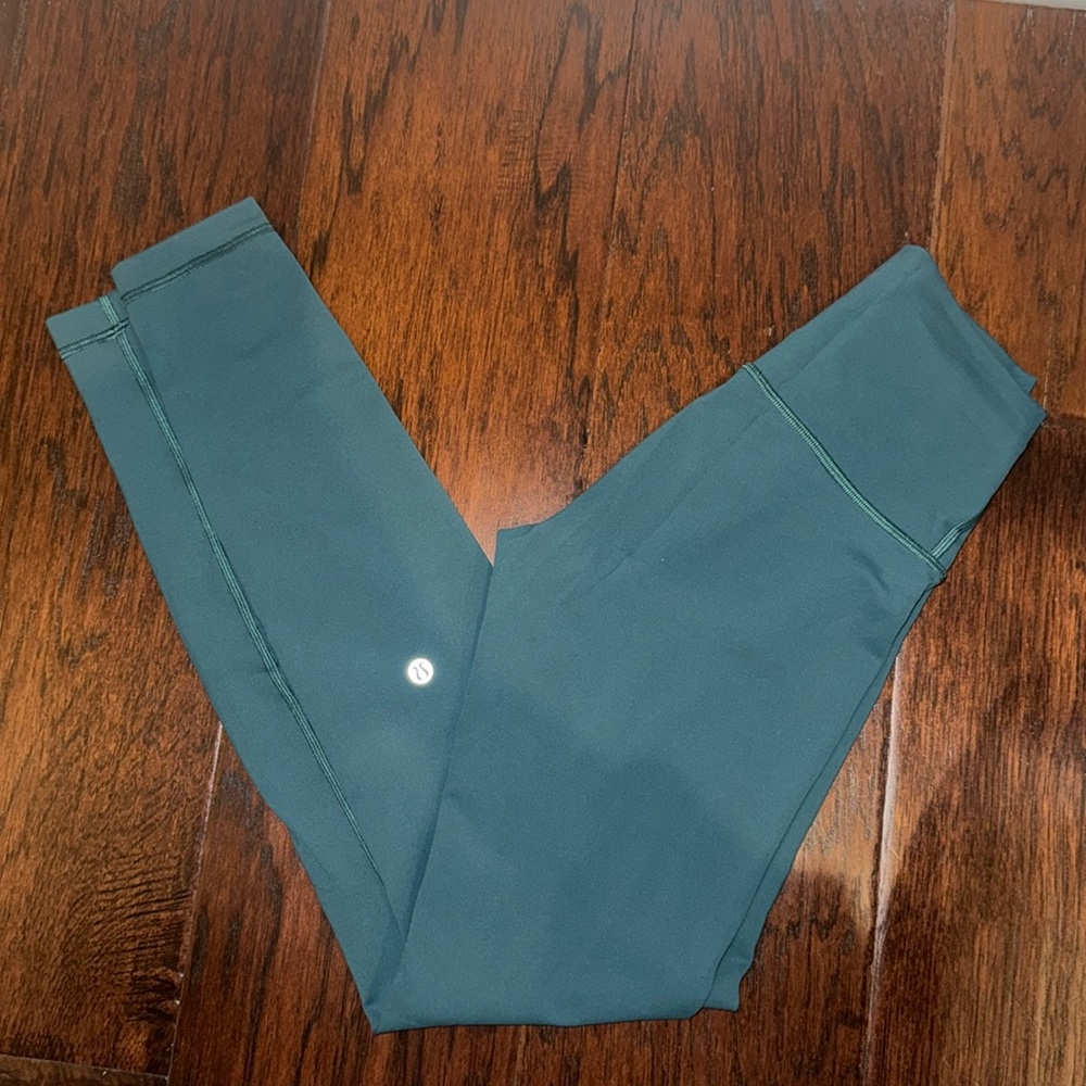 Lululemon 28in wonder train leggings